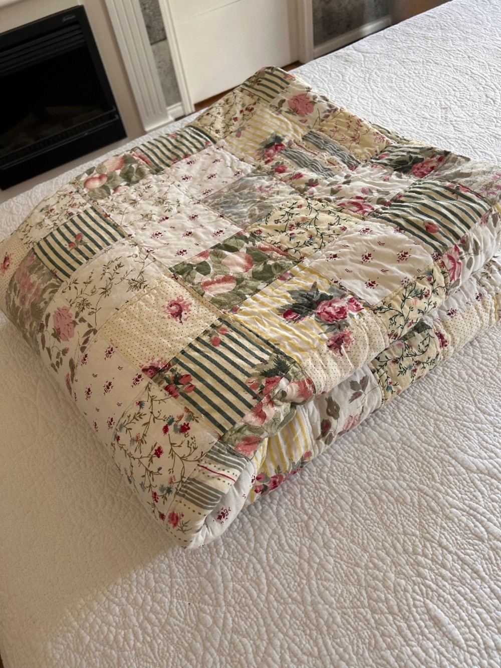 100% Cotton  Vintage Quilt KING